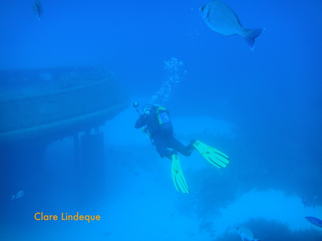 Approaching the stern of the Rozi