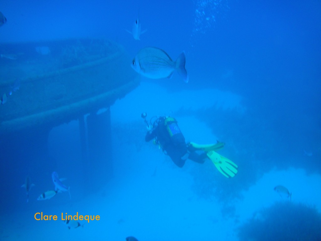 Approaching the wreck