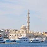 The mosque in front of Hurghada marina